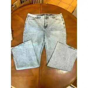 Old Navy higher rise high rise flare jeans size 22w in excellent condition